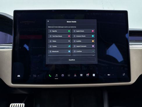 Used 2021 Tesla Model S Plaid image 24