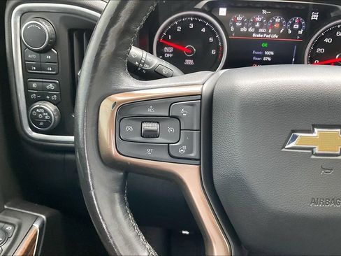 Used 2019 Chevrolet Silverado 1500 High Country w/ Technology Package AWD/4WD image 12
