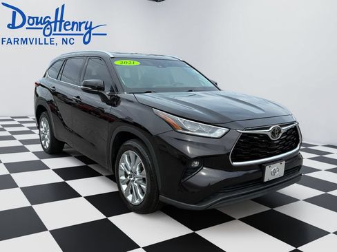Used 2021 Toyota Highlander Limited FWD image 7