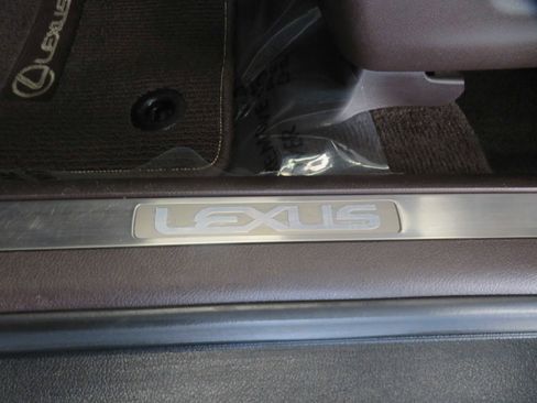 Used 2018 Lexus RX 350L FWD image 17