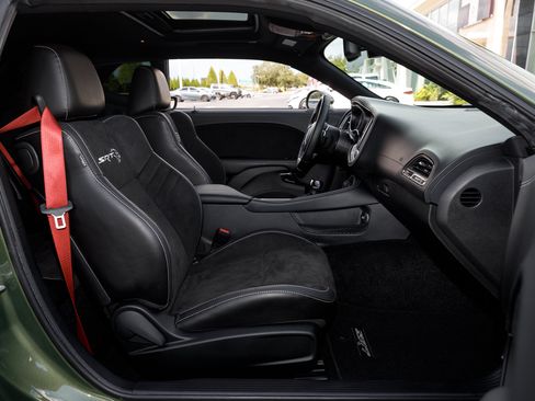 Used 2021 Dodge Challenger SRT Hellcat Redeye RWD image 41