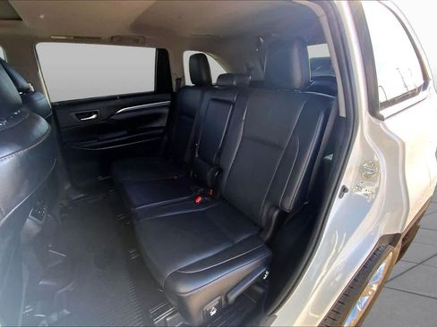 Used 2019 Toyota Highlander Limited AWD/4WD image 21