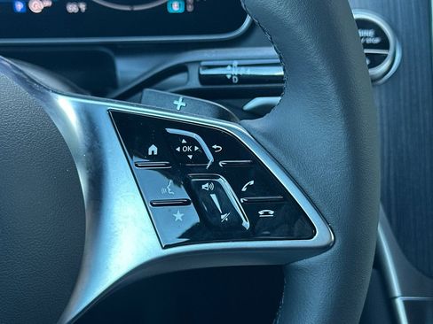 Certified 2025 Mercedes-Benz GLC 300 4MATIC image 28