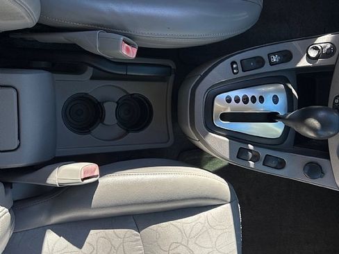 Used 2005 Saturn Vue AWD V6 image 26