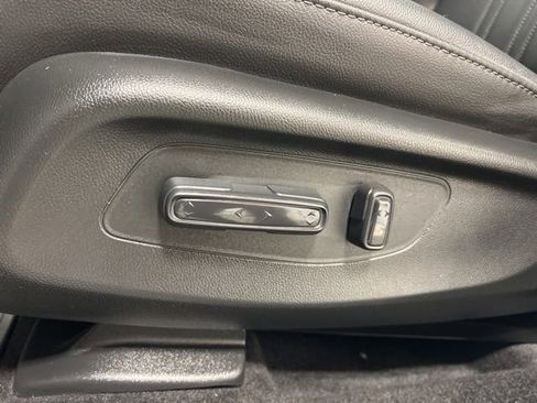 Certified 2025 Honda HR-V EX-L image 20