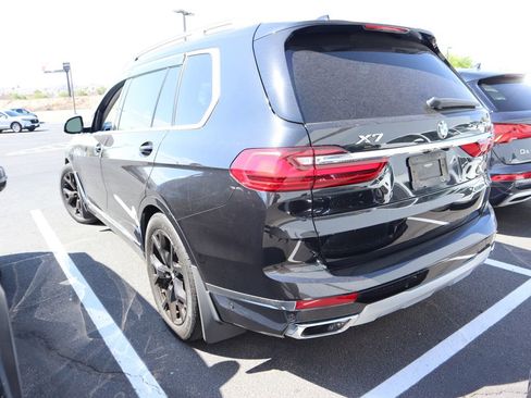 Used 2022 BMW X7 xDrive40i w/ Premium Package AWD/4WD image 2