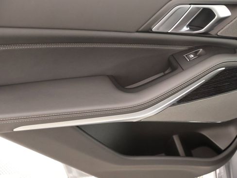 New 2026 BMW X5 xDrive40i w/ Executive Package image 17