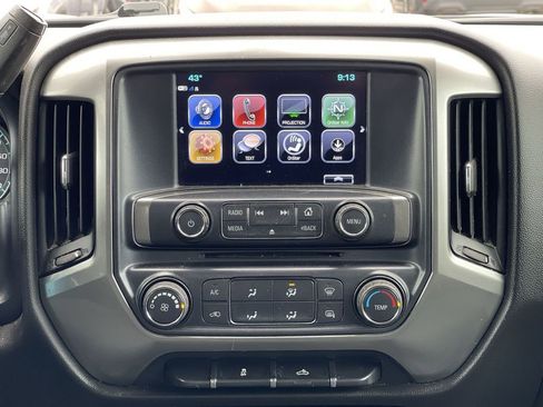 Used 2018 Chevrolet Silverado 1500 LT w/ Trailering Package AWD/4WD image 27