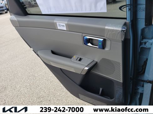 New 2027 Kia Seltos S FWD image 13