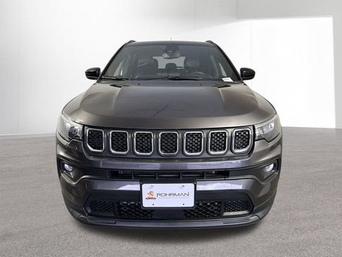 Used 2023 Jeep Compass Latitude w/ Sun and Sound Group AWD/4WD image 25