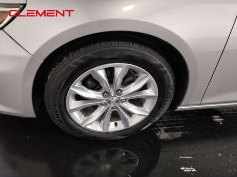 Used 2020 Chevrolet Malibu LT FWD image 38