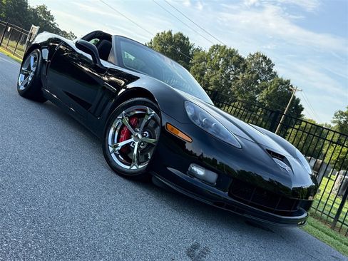 Used 2013 Chevrolet Corvette Grand Sport w/ 2LT Preferred Equipment Group RWD image 36