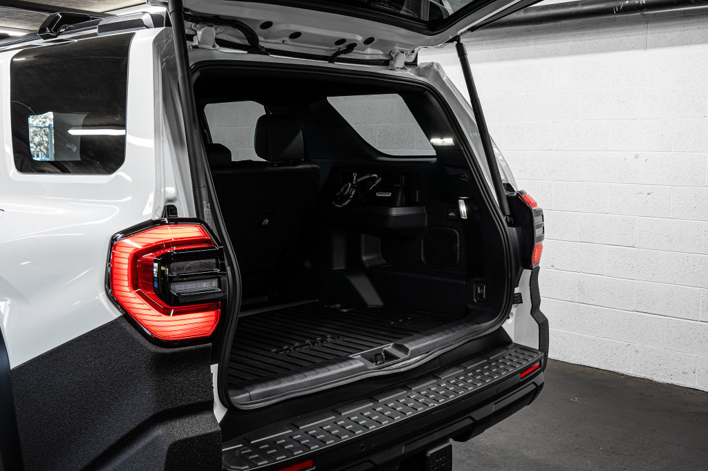 Used 2025 Toyota 4Runner TRD Off-Road Premium AWD/4WD image 16