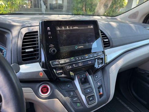 Used 2021 Honda Odyssey EX-L image 7
