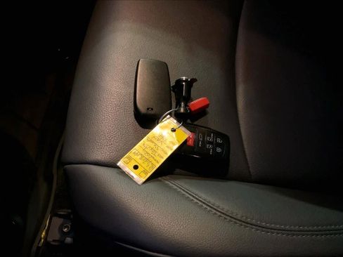 Used 2024 Toyota Sienna XSE image 14