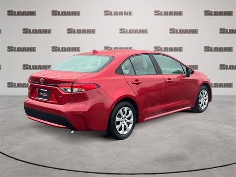 Used 2021 Toyota Corolla LE w/ Carpet Mat Package (TMS) image 5