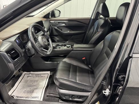 Used 2022 Nissan Rogue SL w/ SL Premium Package AWD/4WD image 8