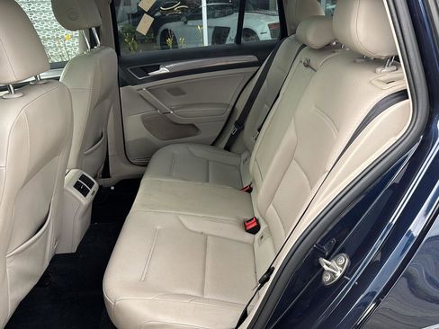 Used 2019 Volkswagen Golf Alltrack SE image 15