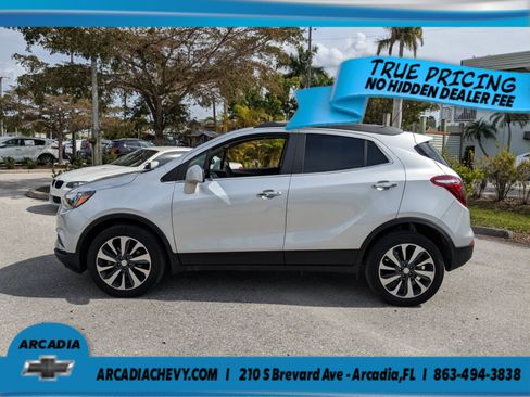 Used 2021 Buick Encore Preferred w/ Safety Package II FWD image 6