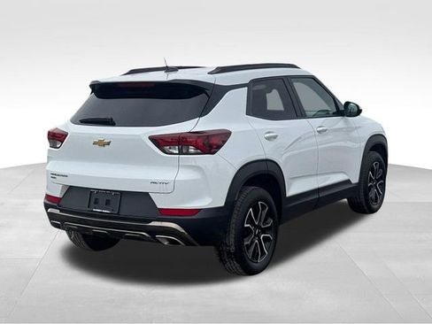Used 2023 Chevrolet TrailBlazer ACTIV image 5