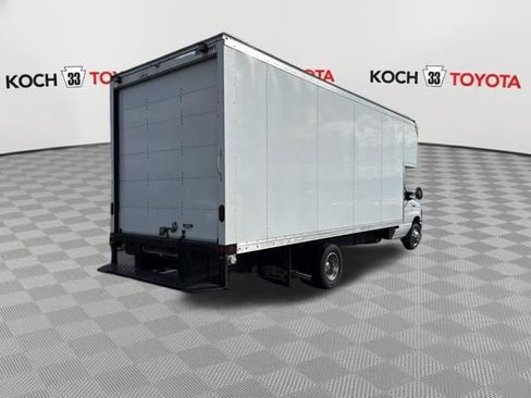 Used 2019 Ford E-450 and Econoline 450 Super Duty w/ Power Windows & Locks Group image 7