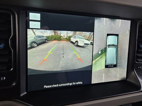 Used 2023 Ford Bronco Wildtrak image 25