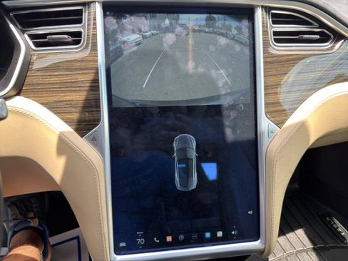 Used 2015 Tesla Model S 70D AWD/4WD image 18