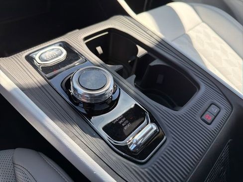New 2026 Jeep Cherokee Overland AWD/4WD image 21