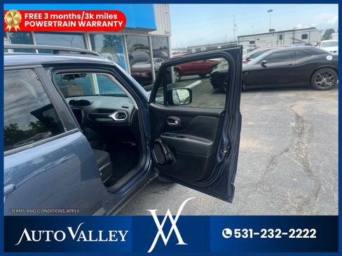 Used 2023 Jeep Renegade Altitude AWD/4WD image 14