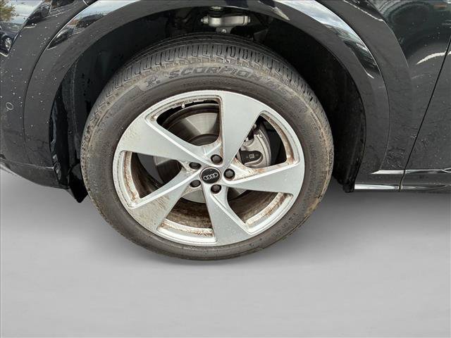 Used 2025 Audi Q5 Premium w/ Premium Plus AWD/4WD image 9