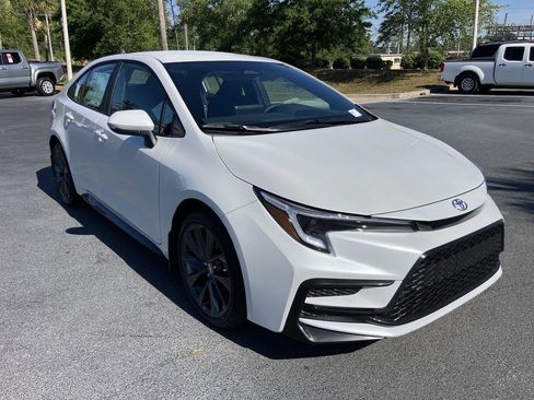 New 2026 Toyota Corolla SE FWD image 7