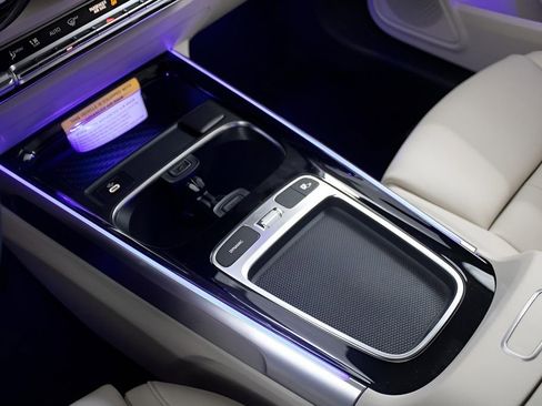 Used 2025 Mercedes-Benz GLB 250 image 22