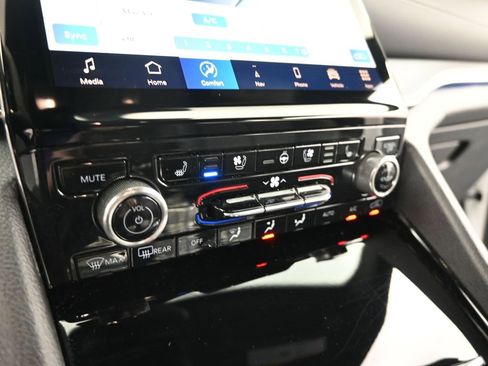 Used 2022 Jeep Grand Cherokee Overland image 33