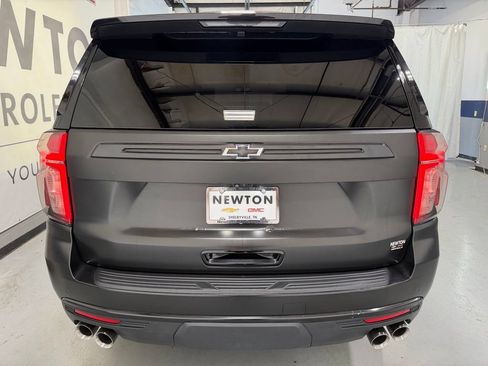 Used 2023 Chevrolet Tahoe Premier AWD/4WD image 40
