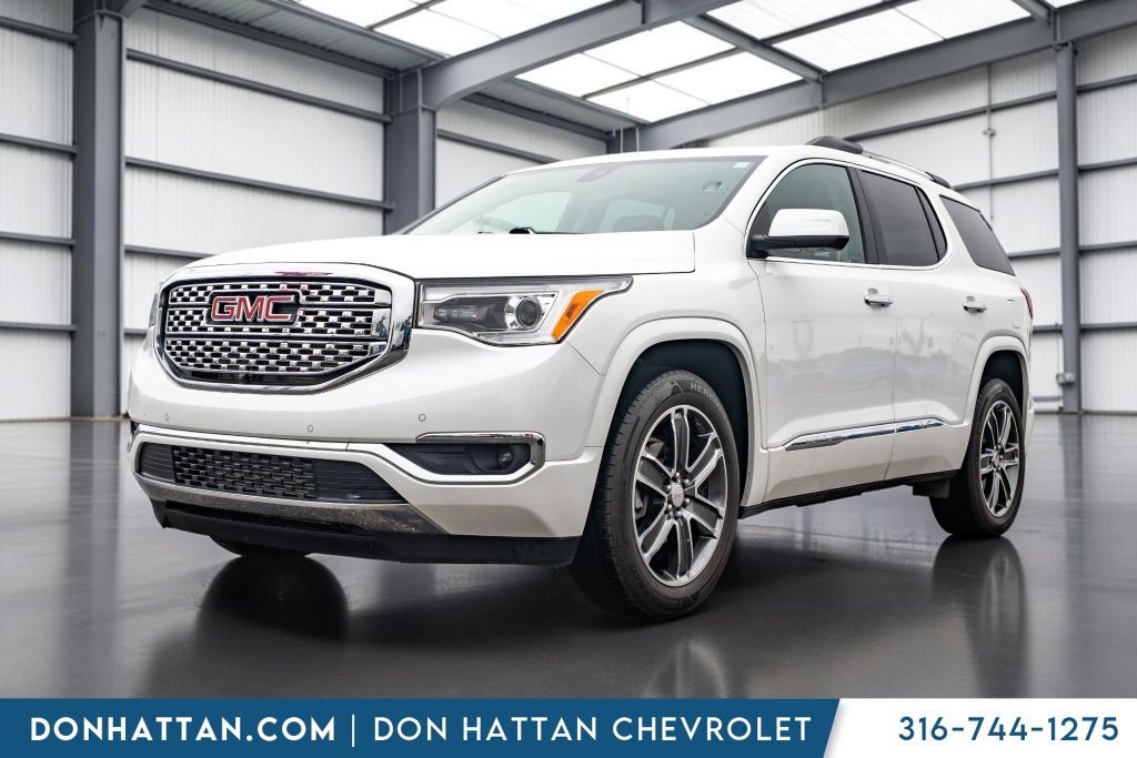 Used 2018 GMC Acadia Denali w/ Technology Package AWD/4WD image 1
