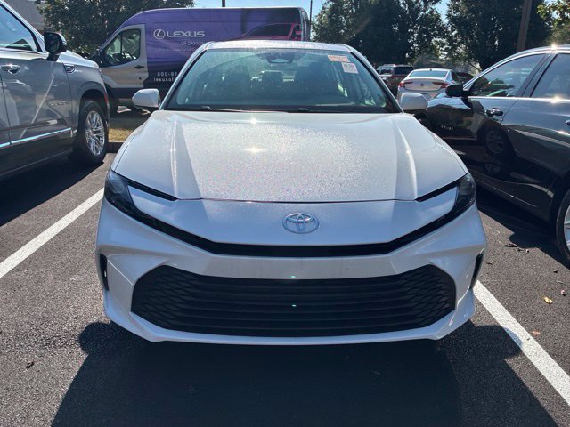 Used 2025 Toyota Camry LE FWD image 14