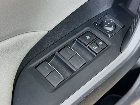 Used 2022 Toyota RAV4 XLE w/ Convenience Package AWD/4WD image 29
