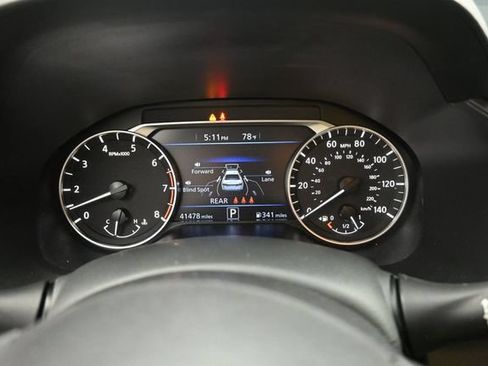 Used 2025 Nissan Altima 2.5 SV FWD image 17