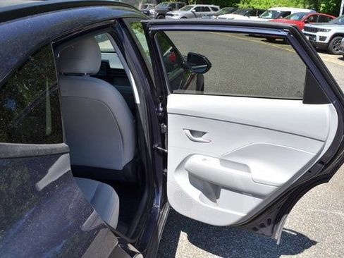 Used 2024 Hyundai Kona SEL AWD/4WD image 33