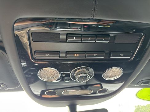 Used 2014 Bentley Flying Spur W12 image 23