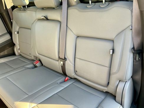 Used 2022 Chevrolet Silverado 1500 LTZ w/ LTZ Premium Package image 30