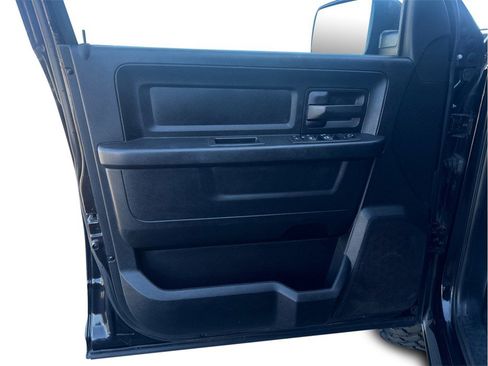 Used 2014 RAM 1500 Express image 16