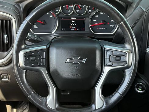 Used 2021 Chevrolet Silverado 1500 LT Trail Boss w/ Convenience Package II AWD/4WD image 18