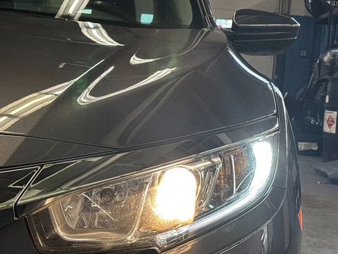 Used 2018 Honda Civic EX-L image 27