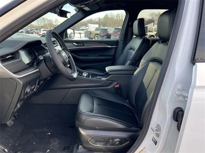 New 2025 Jeep Grand Cherokee Limited w/ Trailer Tow Package