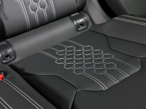 Used 2023 Lamborghini Urus Performante image 24