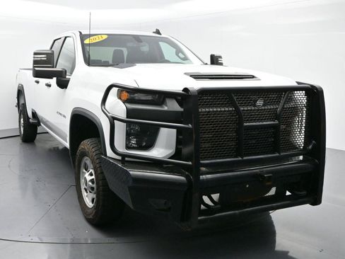 Used 2021 Chevrolet Silverado 2500 W/T w/ WT Convenience Package AWD/4WD image 2