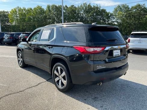 Used 2020 Chevrolet Traverse LT w/ LT Premium Package FWD image 27