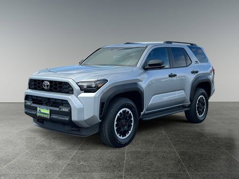 New 2026 Toyota 4Runner TRD Off-Road Premium AWD/4WD image 3