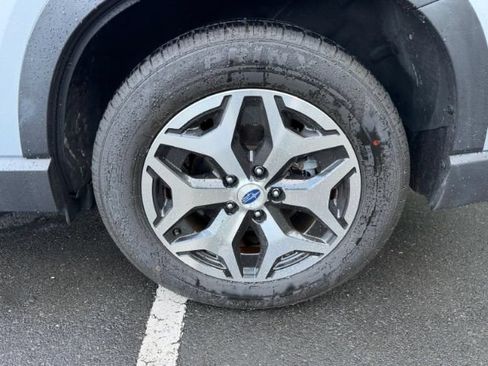 Used 2020 Subaru Forester Premium AWD/4WD image 19
